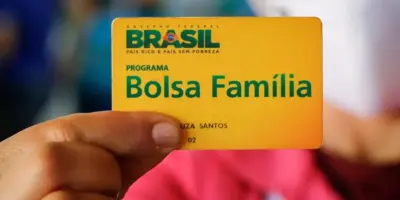Nova lei do cartão e crédito pro Bolsa Família: 2 leis de Lula entram em vigor com grana EXTRA a milhões de CPF’s