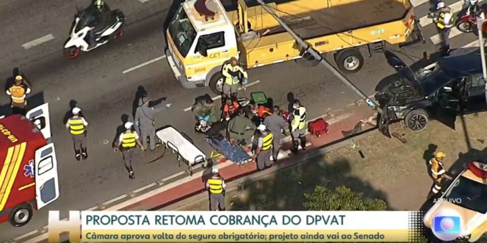 Acidente de carro (Foto: Reprodução / Globo)