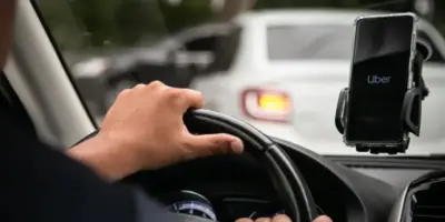 Lista oficial, regras em vigor sábado (20): Uber baixa o facão com proibição de mais de 40 carros em 2024