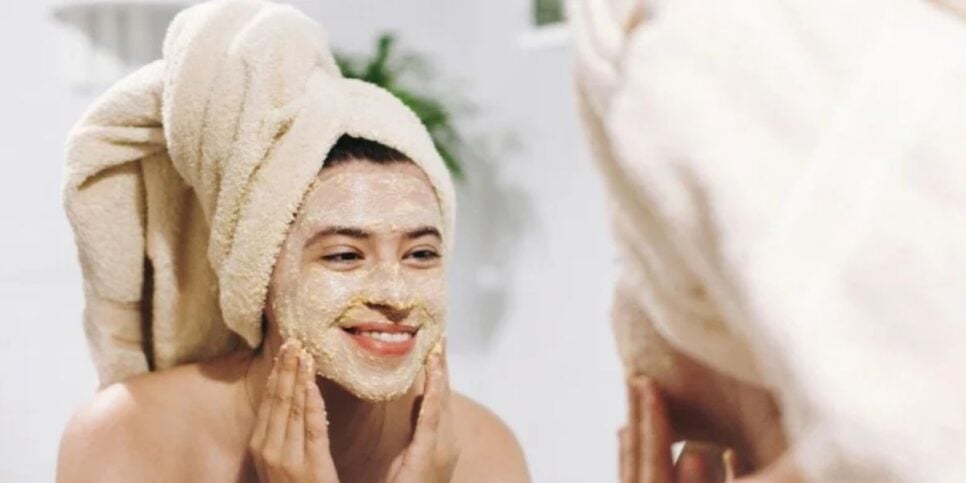 Peeling com açúcar é um dos mais utilizados (Reprodução: Internet)