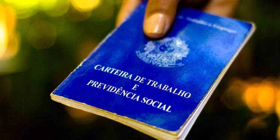Milhares de trabalhadores do Paraná ganham ao menos R$2.134 (Reprodução: Internet)