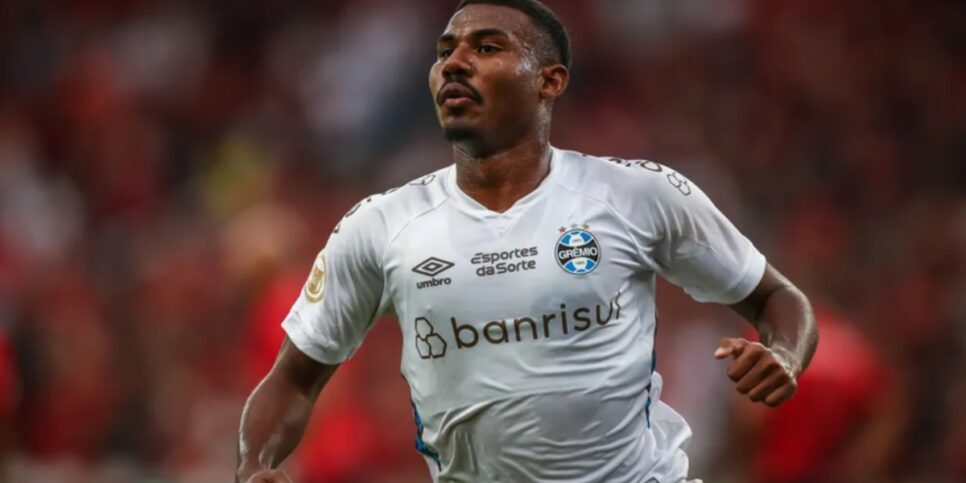 Cuibano, lateral-esquerdo- do Grêmio, fechado acordo com o Botafogo - (Foto: Reprodução / Internet)