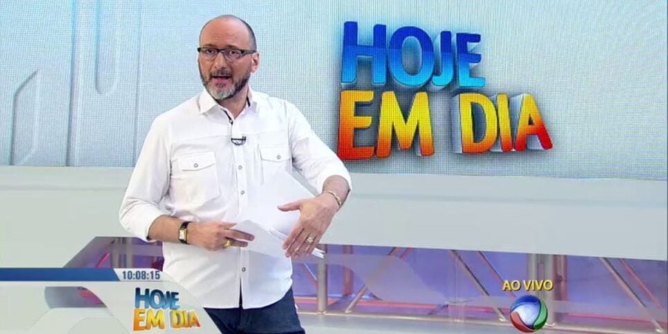 O jornalista apresentou o Hoje em Dia durante 4 anos (Reprodução: Record)