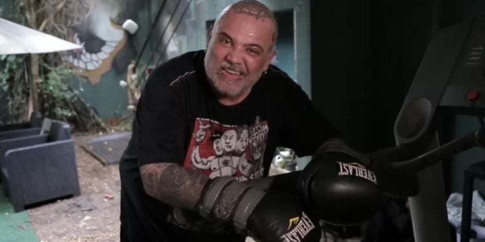 O rapaz começou a praticar boxe dentro de casa (Reprodução: Instagram)