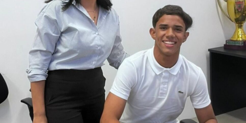 Joaquim já atuou pelo Santo André e Botafogo, mas agora vai reforçar as categorias de base do Corinthians (Foto: Reprodução/ Internet)