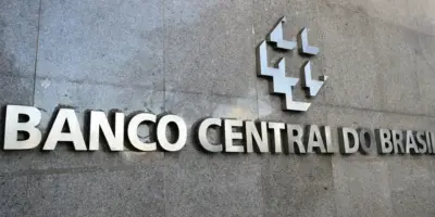 Decreto do Banco Central: A falência de 3 bancos gigantes no Brasil após anos e clientes em desespero com fim