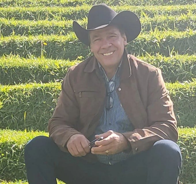O cowboy, Rodrigo Leonel, campeão do BBB2 em foto recente publicada em suas redes sociais (Foto: Reprodução / Instagram)
