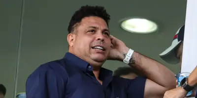 Goleiro Bruno fecha contrato multimilionário pra recomeçar ao lado de Ronaldo Fenômeno