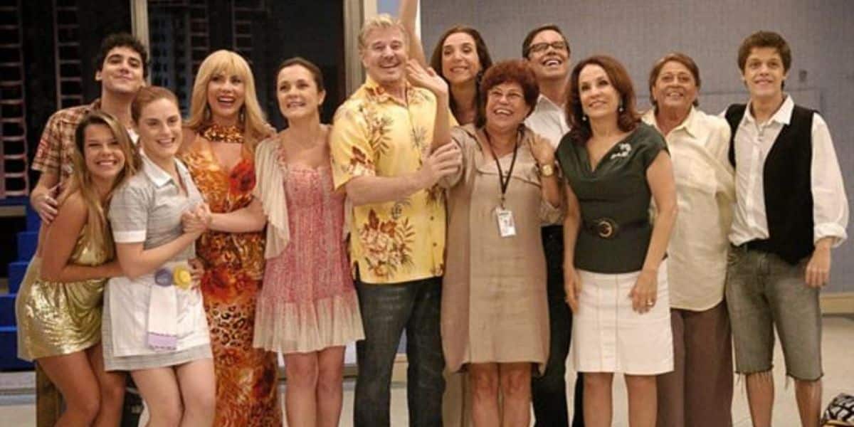http://tvfoco.uai.com.br/wp-content/uploads/2015/05/Daniela-Mercury.jpg