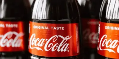 Baixou as calças: A Coca-Cola comprou refrigerante brasileiro após não conseguir superar grande rival