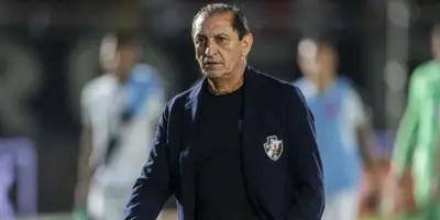 Vingança da 777: Ramón Diaz não fica desempregado após adeus no Vasco e volta em gigante da série A tem 3 bombas