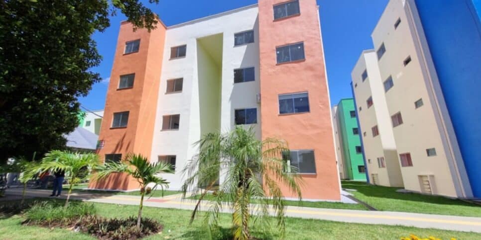 Residencial Vila dos Oliveiras, para as 512 famílias que vão sair do aluguel (Foto: Márcia do Carmo, Nayana Magalhães e Israel Cardoso/GEA)