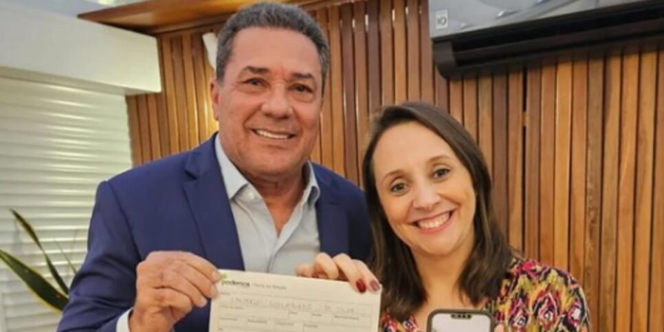 Vanderlei Luxemburgo assina contrato político para se candidatar no estado de Tocantins (Foto: Reprodução/ Redes Sociais)
