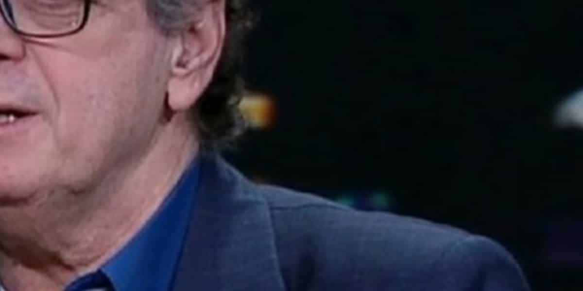 http://tvfoco.uai.com.br/wp-content/uploads/2015/05/Daniela-Mercury.jpg