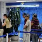 Alguns trabalhadores já podem solicitar a aposentadoria na casa dos 50 (Foto: Agência Brasil)