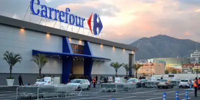 Fim de uma era: O fechamento colossal de 16 unidades do Carrefour indo direto pra varejista rival no Brasil