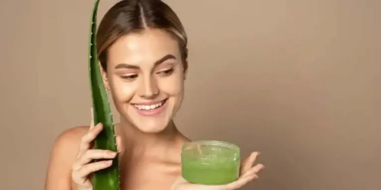 Renova a pele das 40+: Como fazer creme facial com babosa para estimular o colágeno