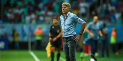Kannemann se une a craque de R$ 15M no Grêmio e está FORA: Renato Gaúcho fica sem chão com saída de 2 joias