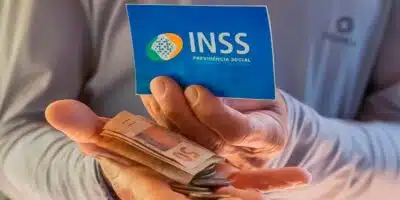Atualização da aposentadoria por contribuição pra quem tem 45+ (Foto: Reprodução/ Internet)