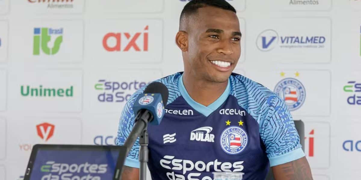 Jean Lucas, craque de futebol do Bahia, durante entrevista coletiva (Foto: Tiago Caldas / EC Bahia)