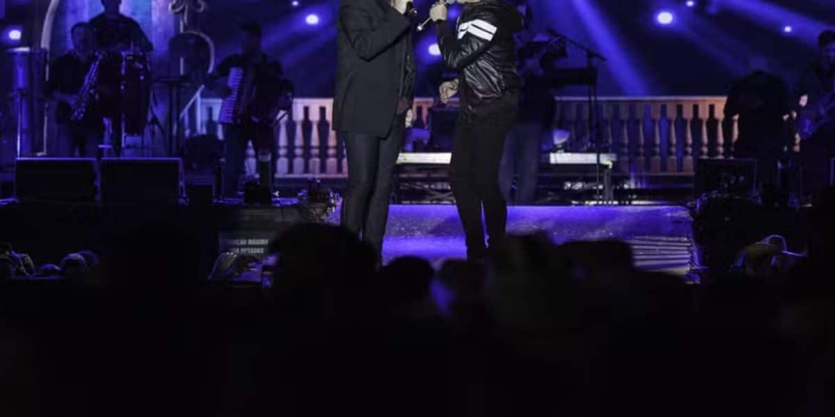 http://tvfoco.uai.com.br/wp-content/uploads/2015/05/Daniela-Mercury.jpg
