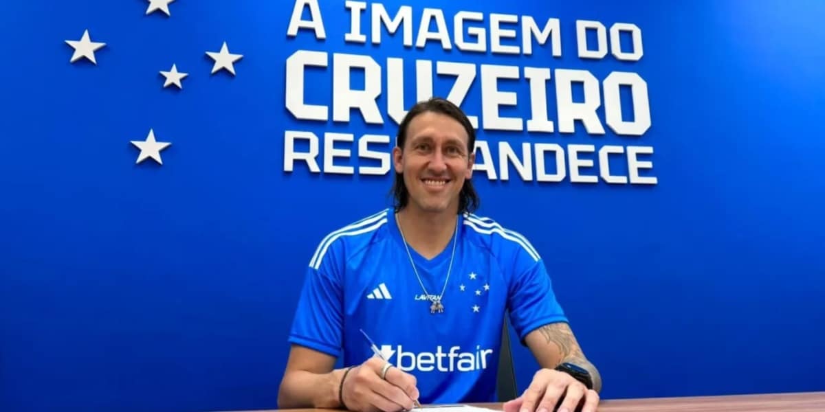 ex-goleiro do Corinthians, Cássio assinou contrato com o Cruzeiro no meio do ano (Foto: Reprodução / Internet)