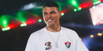 Para fugir do rebaixamento e da série B: Fluminense investe R$ 11,9 milhões e anuncia dupla de Thiago Silva