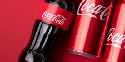 Coca-Cola acaba abaixando as calças por não conseguir superar rival nº1 e sai comprando tudo por fortuna