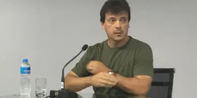 Vingança contra o Fluminense: Fernando Diniz esnoba Corinthians e Vasco diz SIM para outro gigante da série A