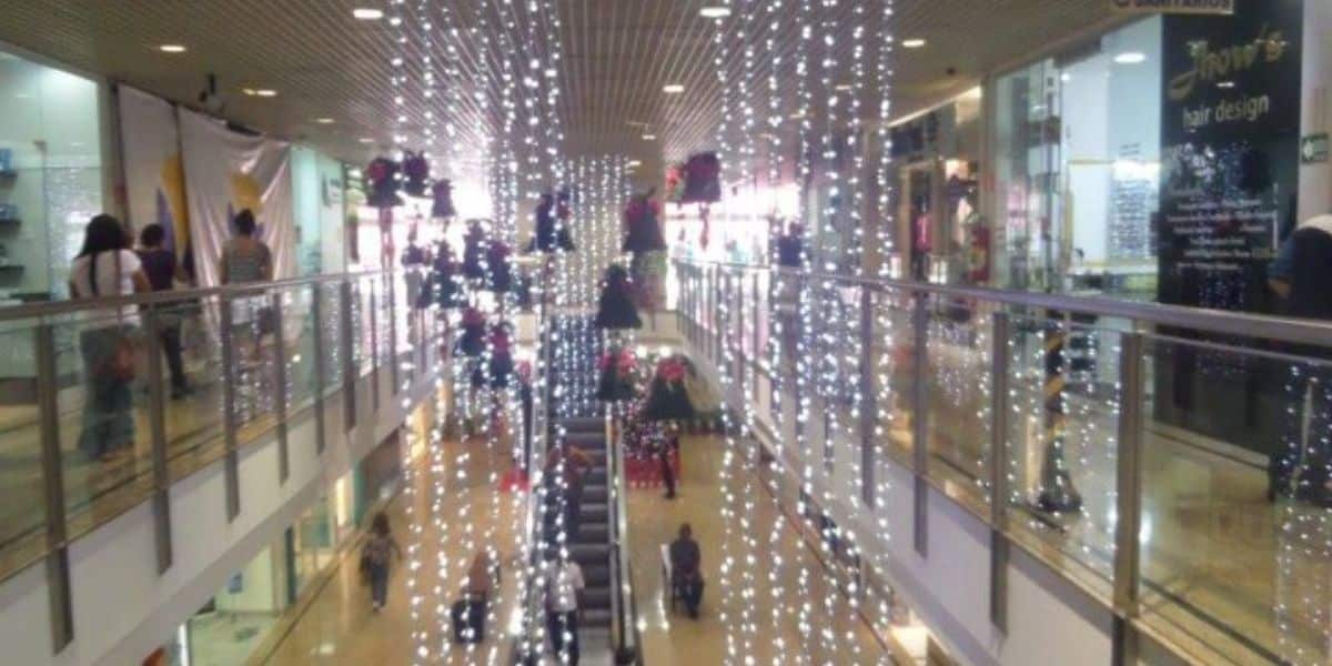 Marechal http://tvfoco.uai.com.br/wp-content/uploads/2015/05/Daniela-Mercury.jpg