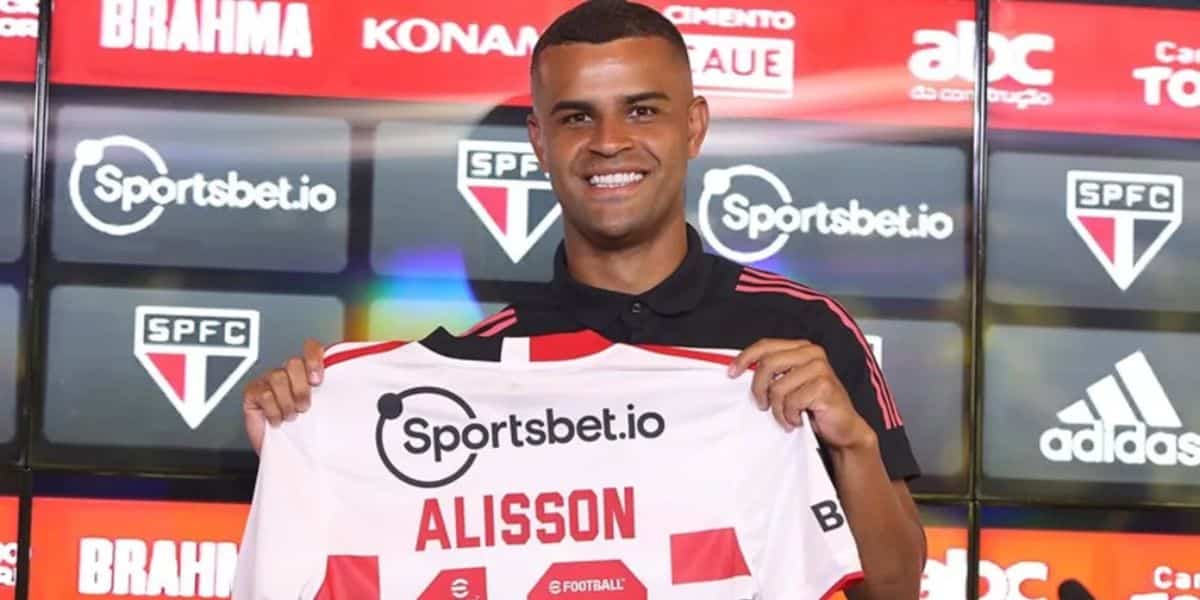 Alisson teve contrato renovado até 2027 (Reprodução: Chiri/saopaulofc.net)