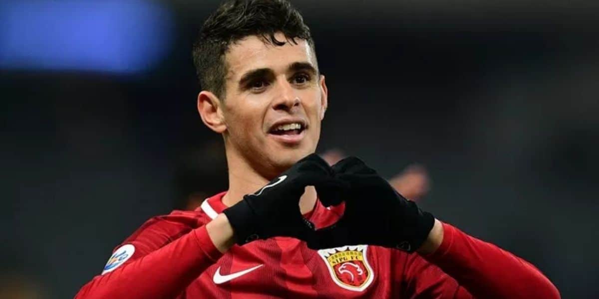 O jogador de futebol, Oscar segue no Shangai Port até o final do mês (Reprodução: AFP)