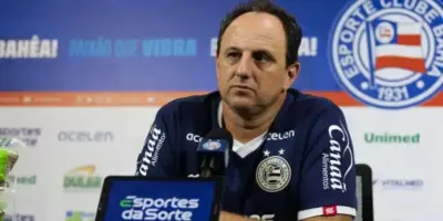 Cicinho está FORA junto com craque de R$ 24M e +2: Ceni vai ao chão com debandada de 4 joias no Bahia