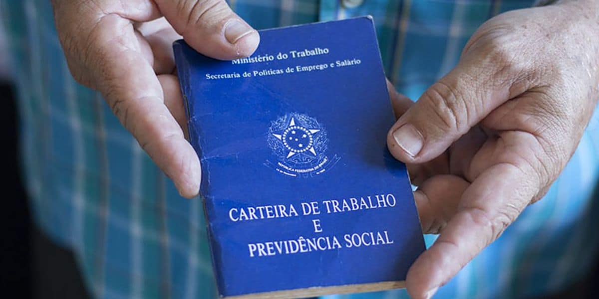 seguro-desemprego http://tvfoco.uai.com.br/wp-content/uploads/2015/05/Daniela-Mercury.jpg