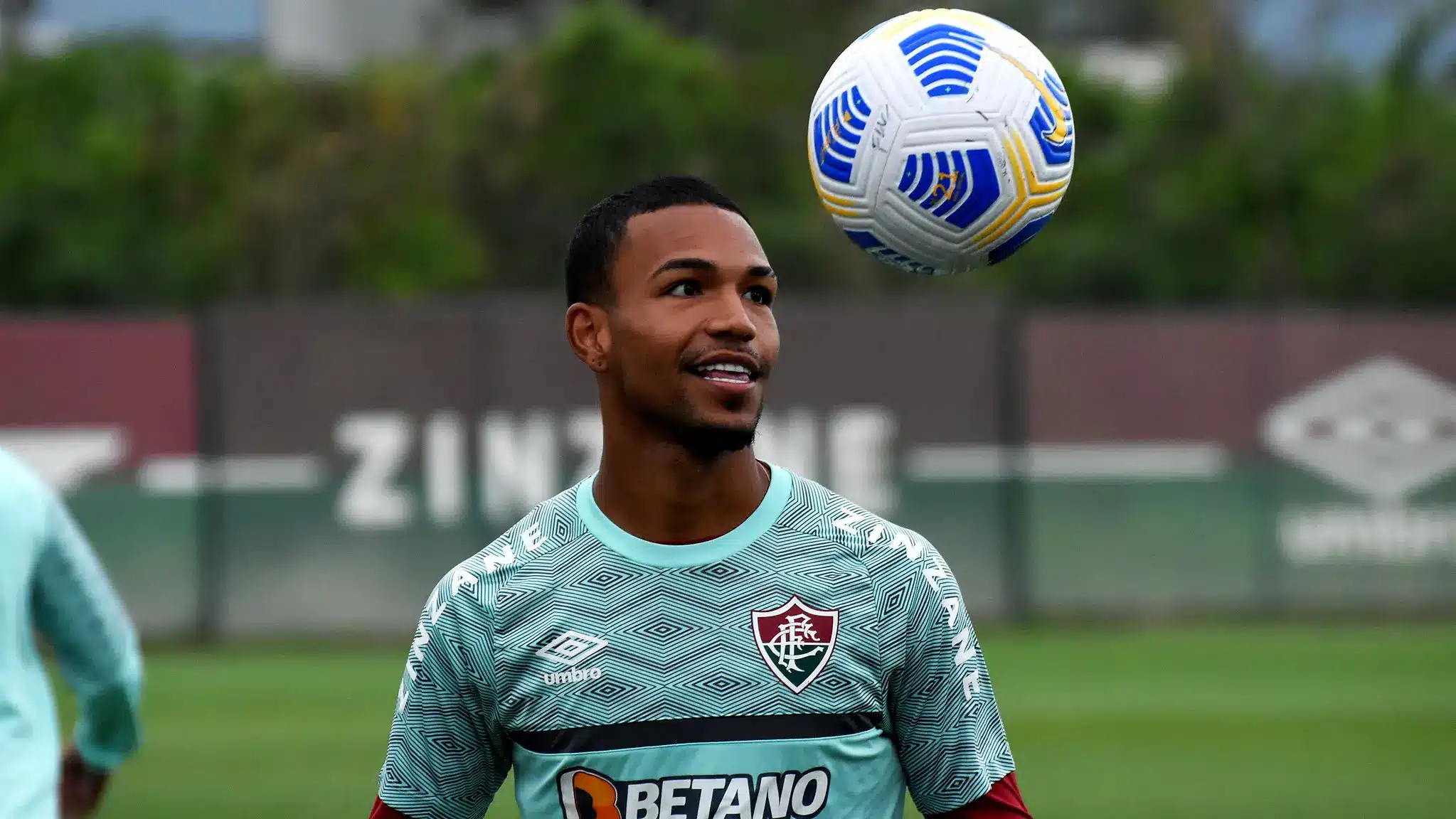 wallace-fluminense http://tvfoco.uai.com.br/wp-content/uploads/2015/05/Daniela-Mercury.jpg