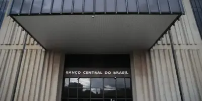 R$ 1,7 bilhão: Banco Central decreta falência de 2 bancos rivais do Itaú e milhares de clientes são atingidos