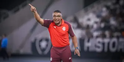 Maurício, Alário e + craques estão dando adeus ao Internacional: Debandada de 7 joias atinge em cheio Roger