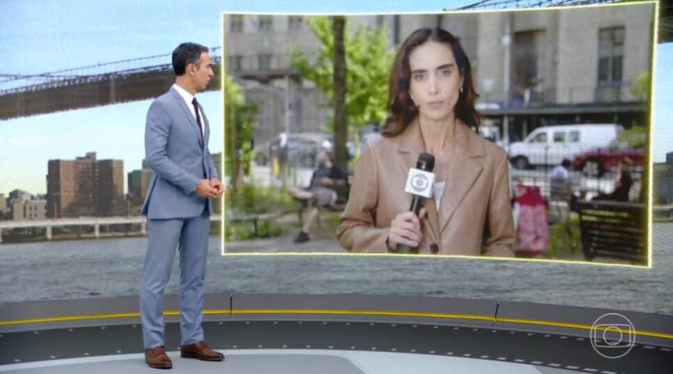 Tralli comenta para o noticiário para anunciar prisão (Foto: Reprodução/Globoplay)