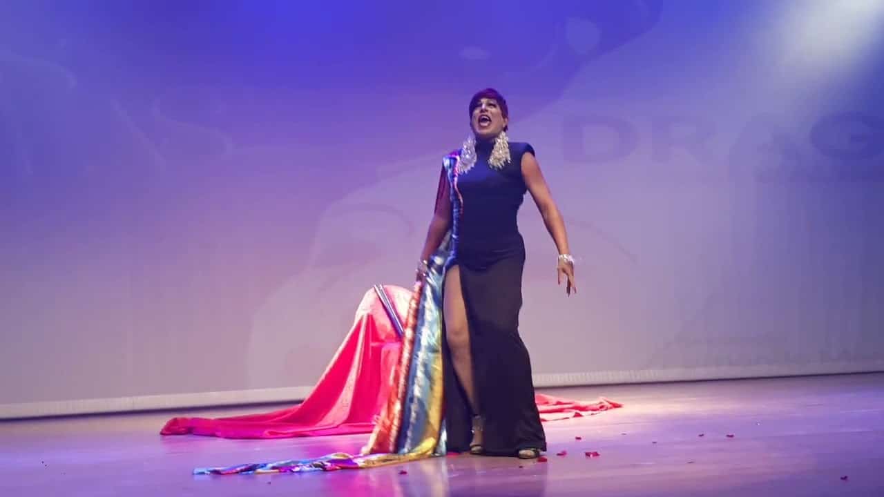 http://tvfoco.uai.com.br/wp-content/uploads/2015/05/Daniela-Mercury.jpg