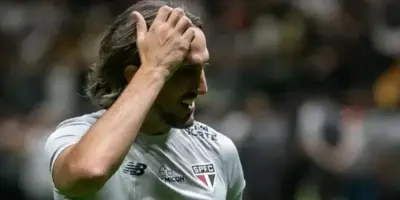 R$ 440M: Craque do São Paulo está dando adeus a Zubeldía pra assinar com gigante