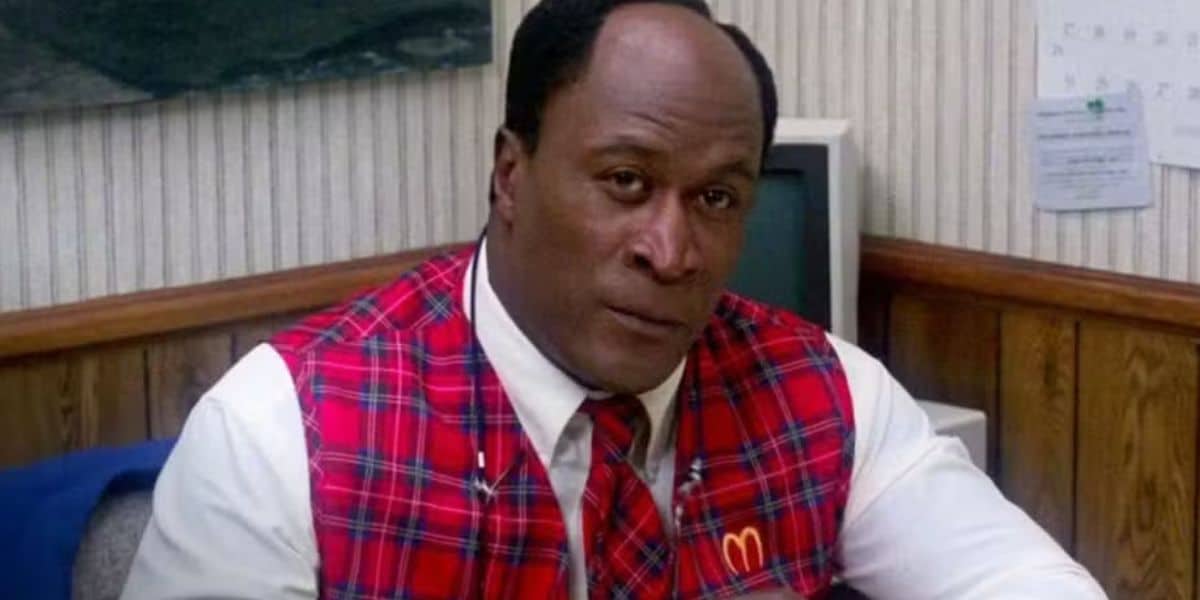 John Amos em cena de 'Um príncipe em Nova York' — Foto: Divulgação