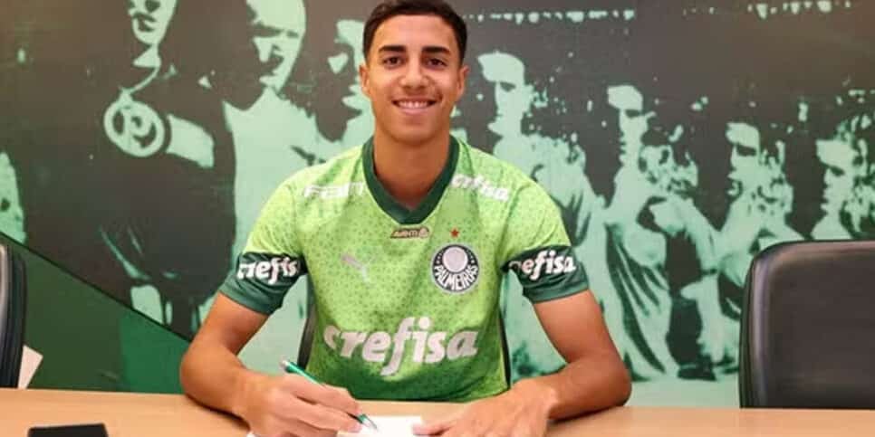 Vitor Reis renova contrato com o Palmeiras — Foto- Greco- Palmeiras