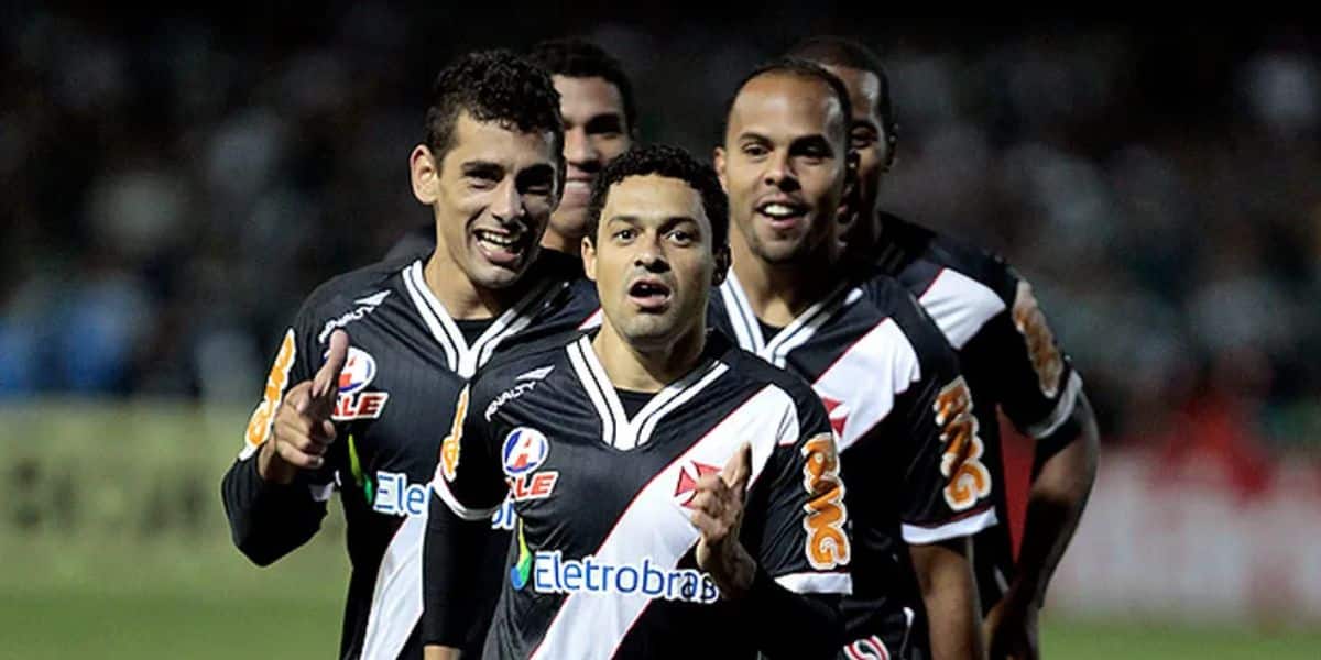 Eder Luis campeão pelo Vasco em 2011 (Reprodução: Agência Estado)