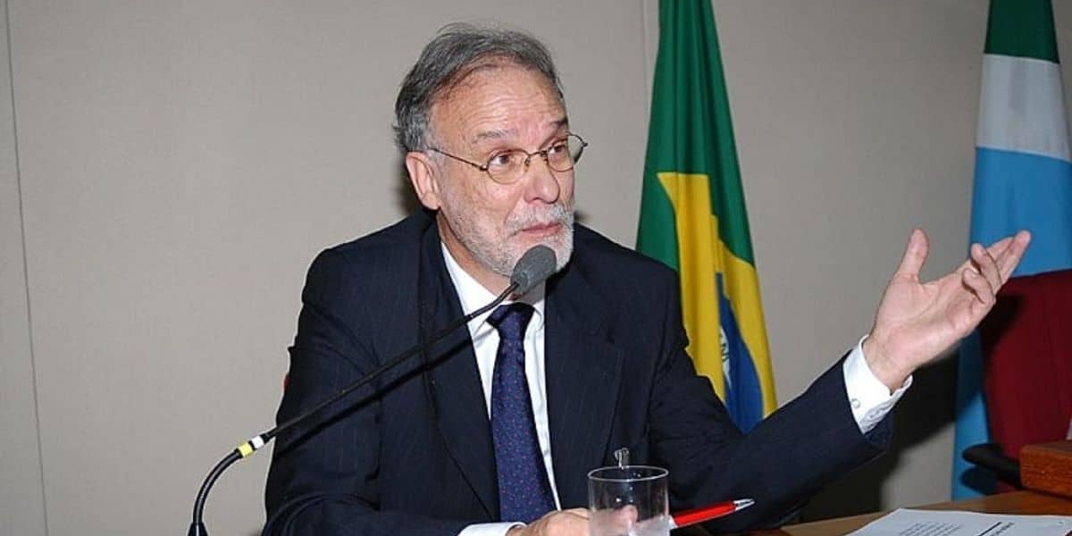 José Roberto Garcez sofreu um infarto fulminante (Reprodução: EBC/Divulgação)