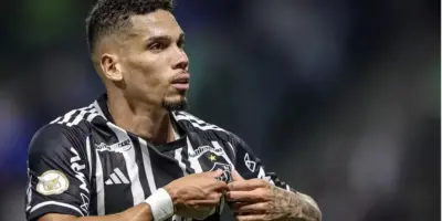Paulinho, do Atlético-MG, fala sobre ter sido vendido por time e faz anúncio: “Praticamente obrigado a sair”