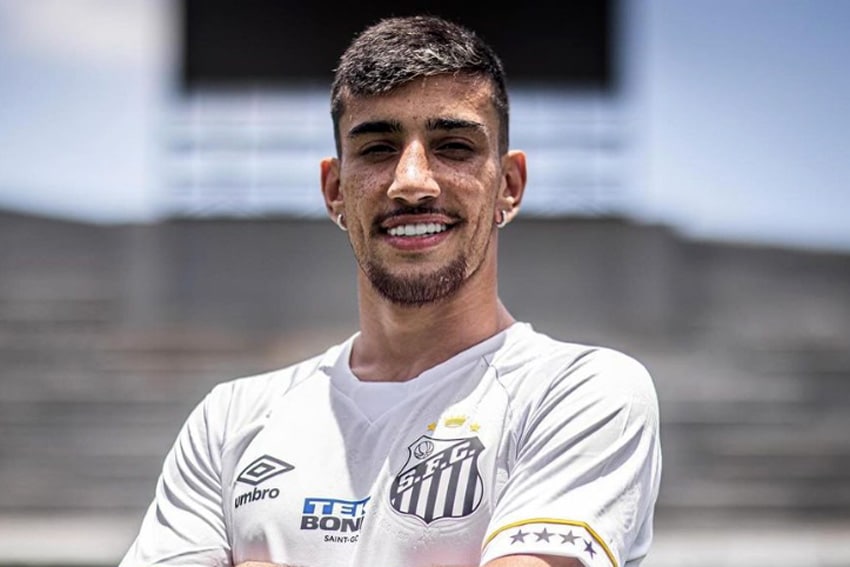 Pedrinho não ficará no Santos - Foto: Raul Baretta/Santos FC