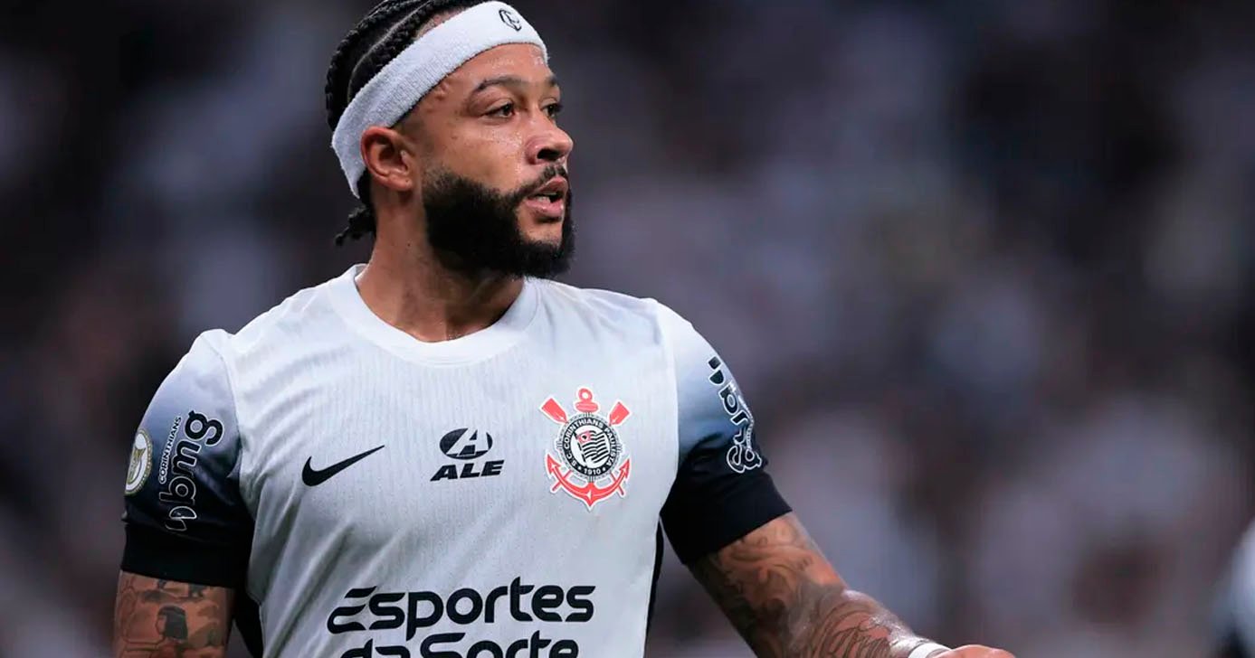 Memphis Depay, craque de futebol do Corinthians (Foto: Ettore Chiereguini/AGIF)