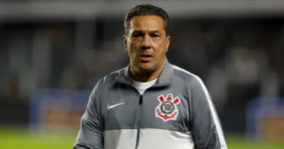 Vingança contra o Corinthians 1 ano após demissão: Luxemburgo ressurge com anúncio sobre rival do RJ