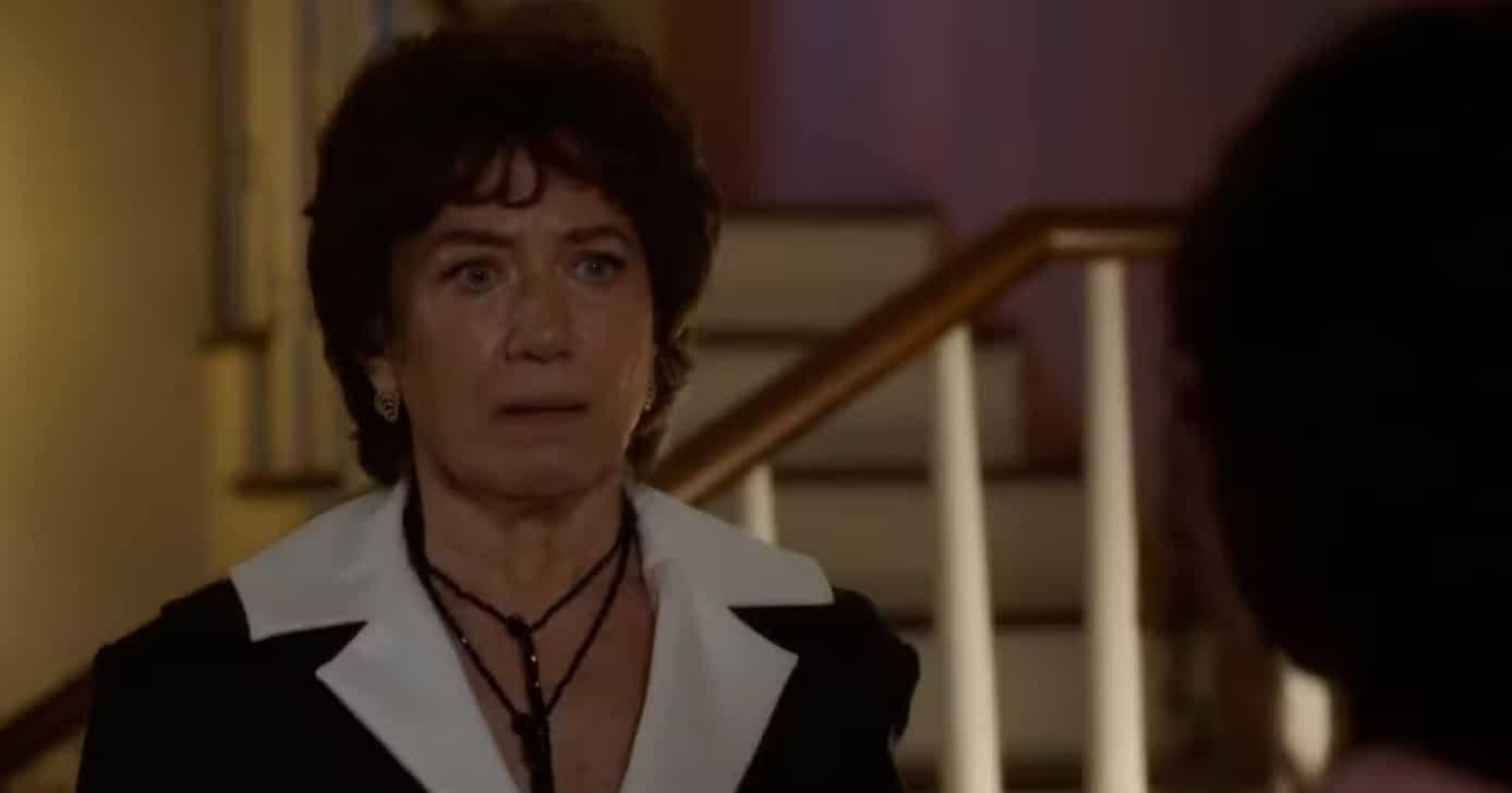 http://tvfoco.uai.com.br/wp-content/uploads/2015/05/Daniela-Mercury.jpg