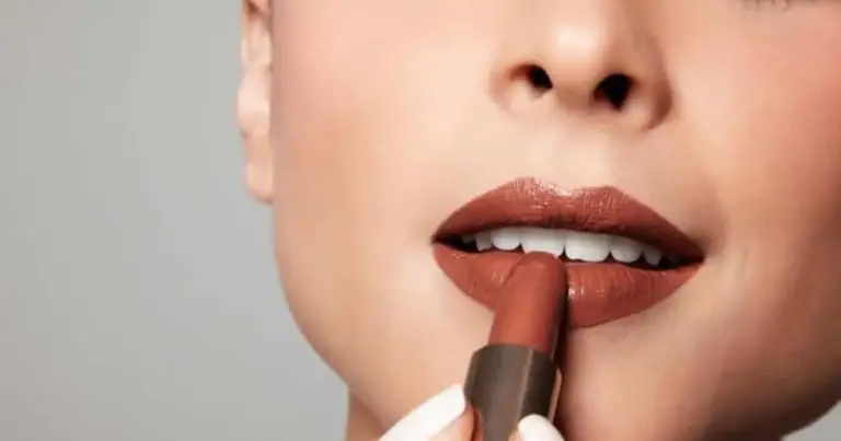 5 cores de batom que combinam com a primavera e rejuvenescem o visual 5 cores de batom que combinam com a primavera e rejuvenescem o visual